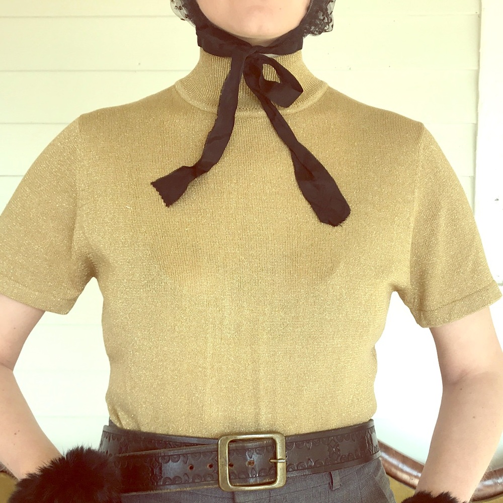 Vintage 70s Disco Gold knit mock neck top / M-L